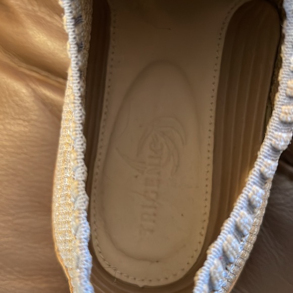 Clark’s Men’s - Trigenic Native Knit Sneaker - US 10.5 - Picture 8 of 9